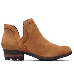 Sorel Lola Cutout Ankle 7.5